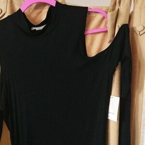 Women’s Cout our:open Shoulder long sleeve sweater top